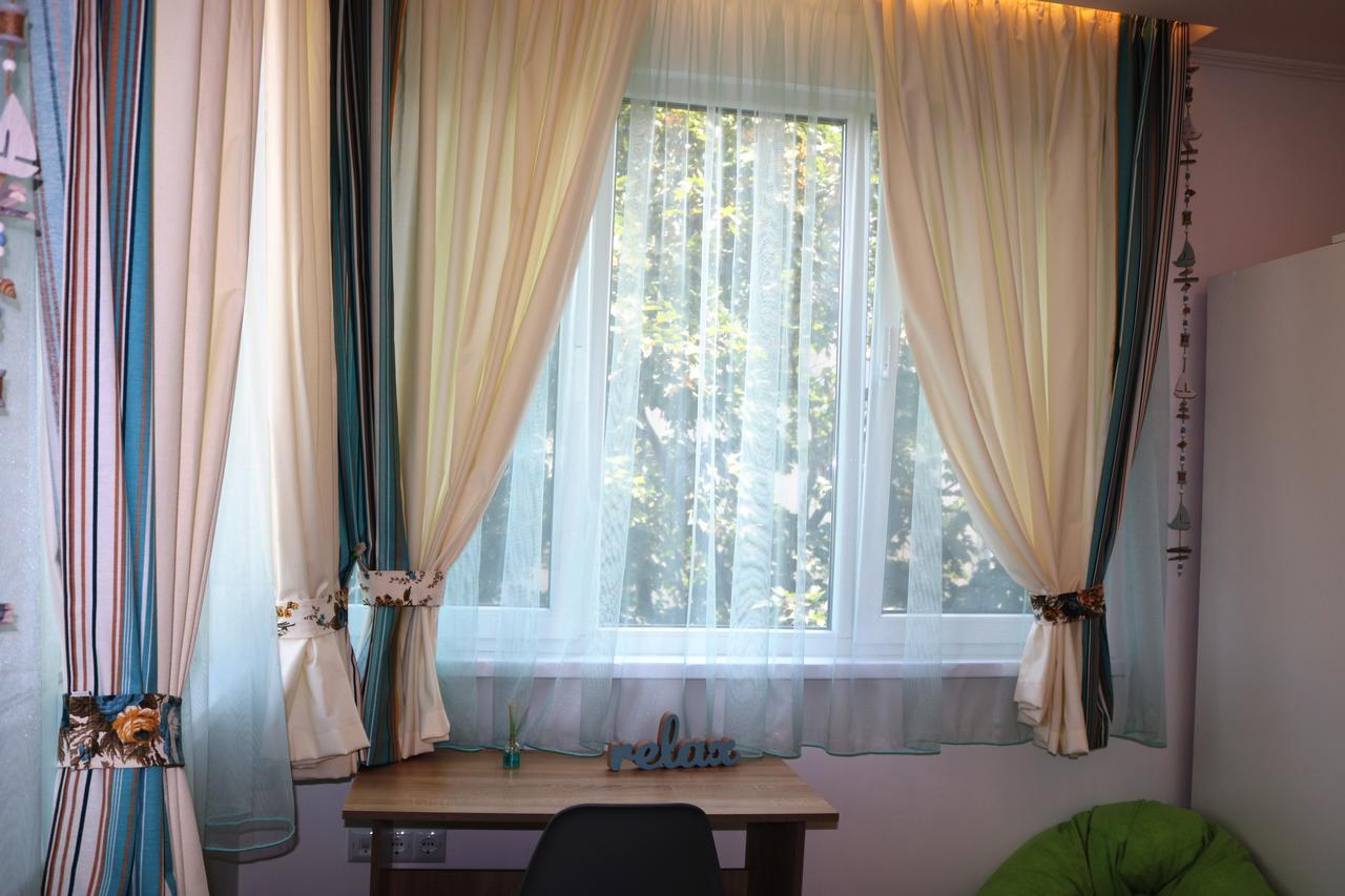 Sea Port CELEBRITY Apartment - Lets4Holiday Varna Extérieur photo