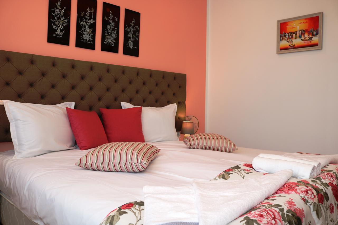 Sea Port CELEBRITY Apartment - Lets4Holiday Varna Extérieur photo